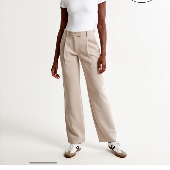 A&F Mid rise Tailored relaxed Straight Leg Pant - Picture 2 of 9